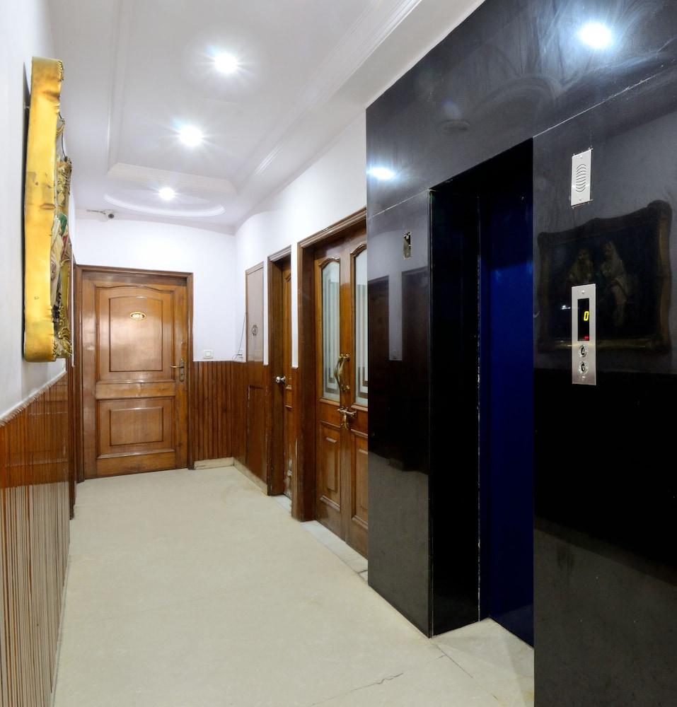 Hotel Pablas International, New Delhi, Near Metro Exterior photo