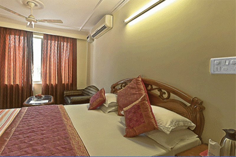 Hotel Pablas International, New Delhi, Near Metro Exterior photo