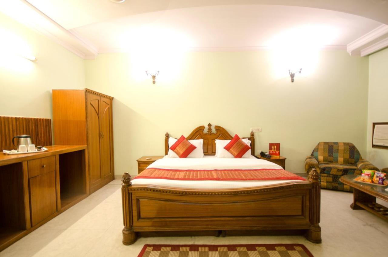 Hotel Pablas International, New Delhi, Near Metro Exterior photo